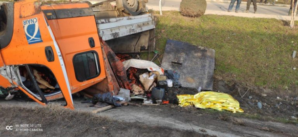duba cnair rasturnata pe carosabil accident rutier 