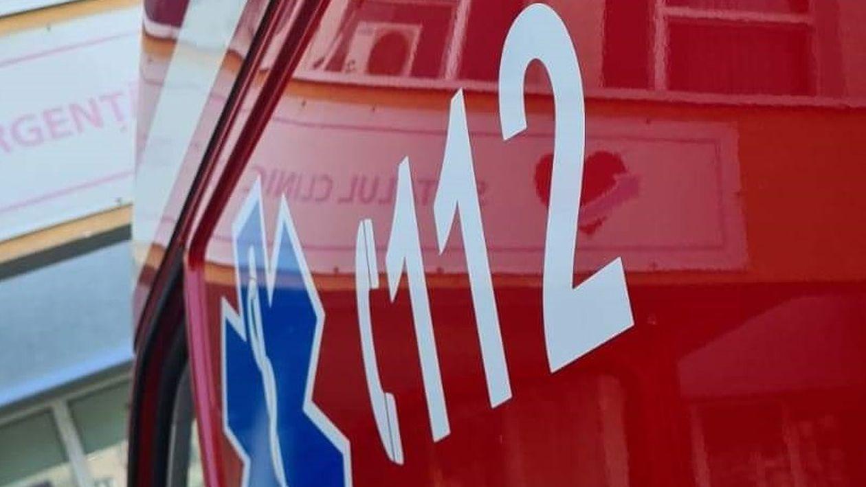 Accident grav în Brăila. O femeie în vârstă de 81 de ani a fost grav rănită, după ce o mașină s-a răsturnat în urma unui impact cu un alt automobil