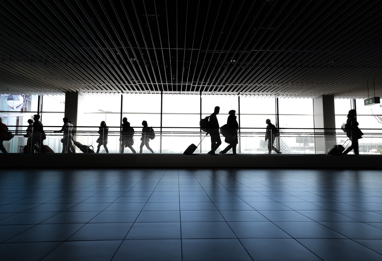 România, în „Air Schengen” din 31 martie. Bogdan Despescu (MAI) a explicat noile reguli din aeroporturi: „Am luat măsuri care să compenseze lipsa controalelor sistematice” (VIDEO)