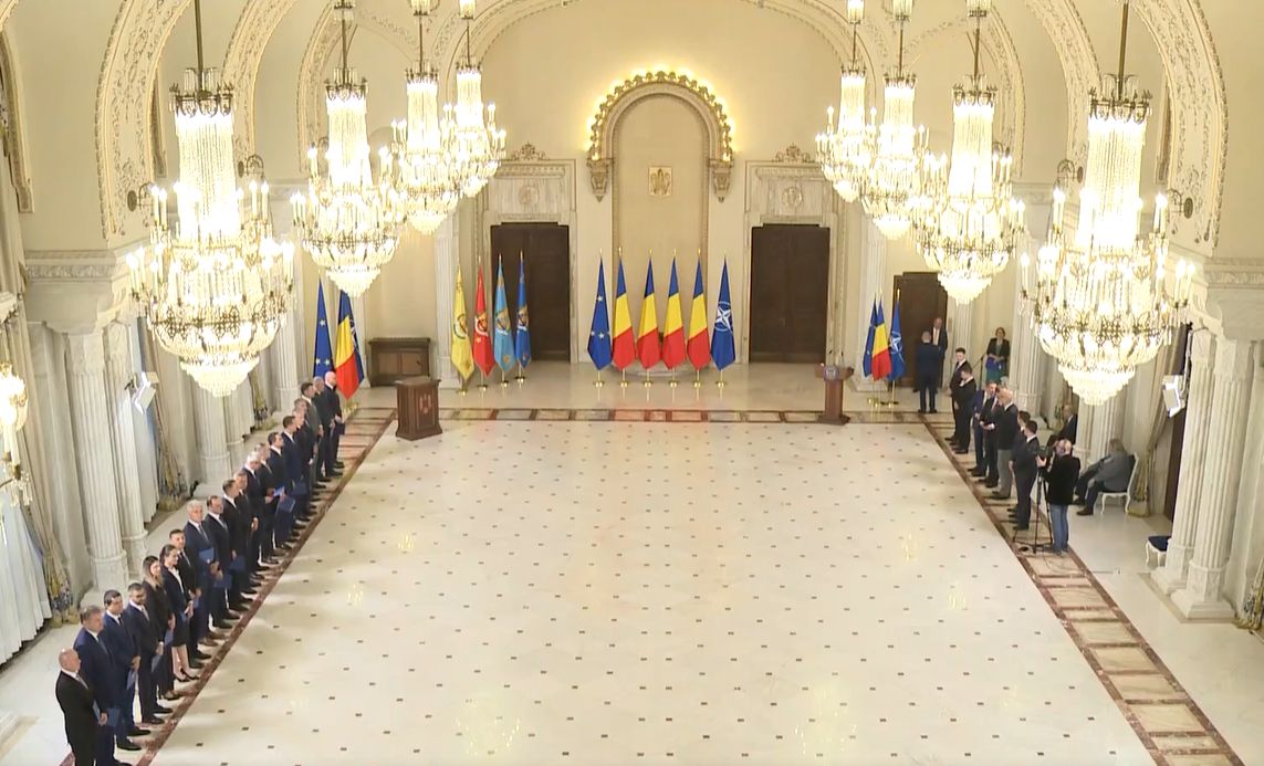 Guvernul Bolojan a fost învestit în Parlament. Miniștrii depun jurământul la Palatul Cotroceni. Prima ședință, luni seară (VIDEO)