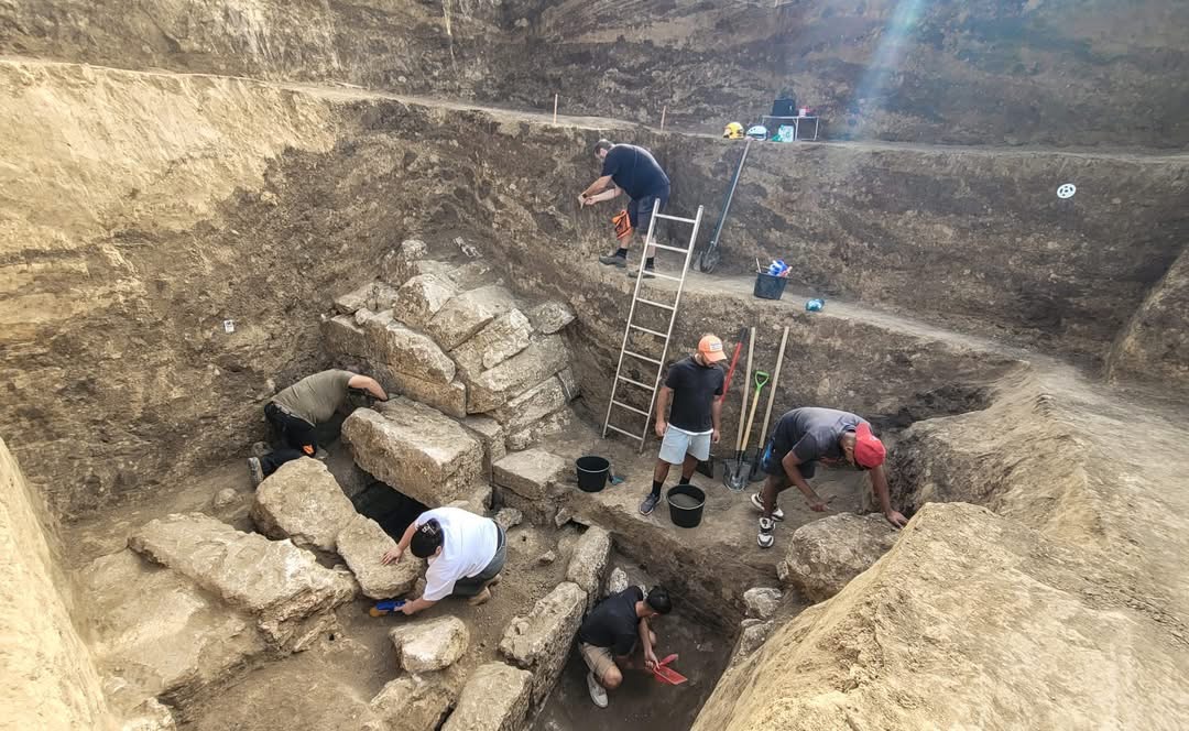 Descoperire arheologică de 2300 de ani lângă Mangalia. Ce au găsit cercetătorii într-o movilă veche