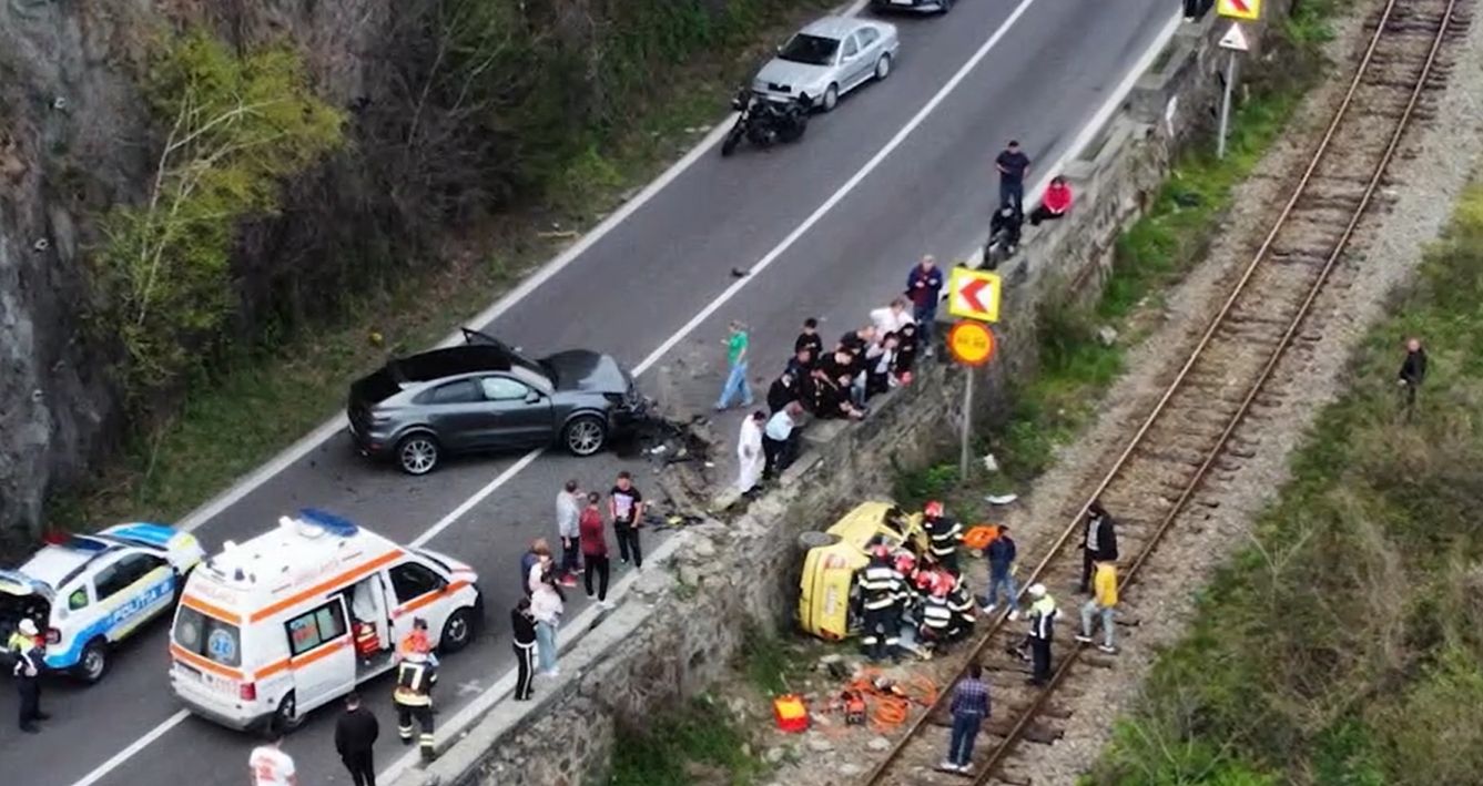 Accident grav pe Valea Oltului: O femeie însărcinată a murit (VIDEO)