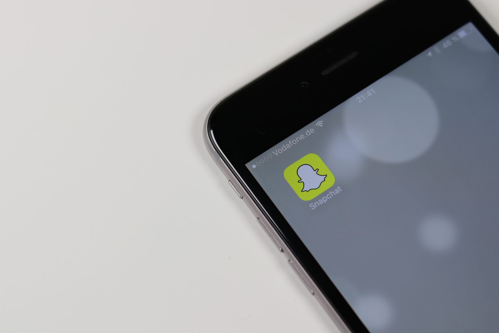 Snapchat anunță 1000 de concedieri. Personalul va fi înlocuit de inteligența artificială. Cum se schimbă industria tech